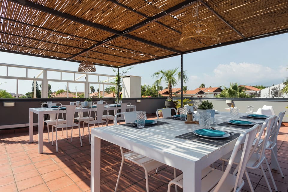 Roof top Terrace Magical Mt Etna Views