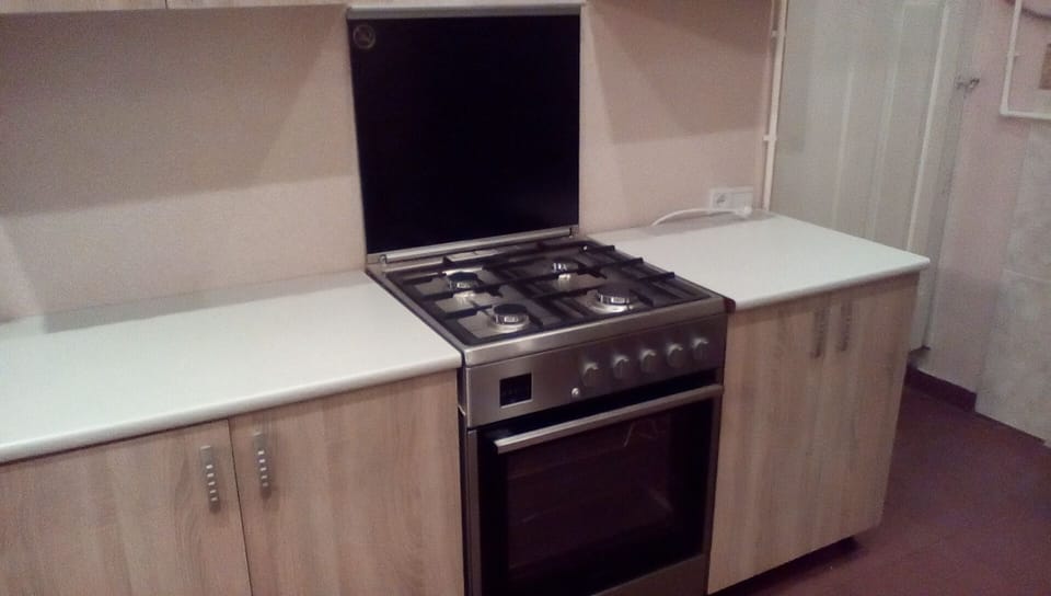 Kitchen - Oven/Hob Gorenje purchased 2017.