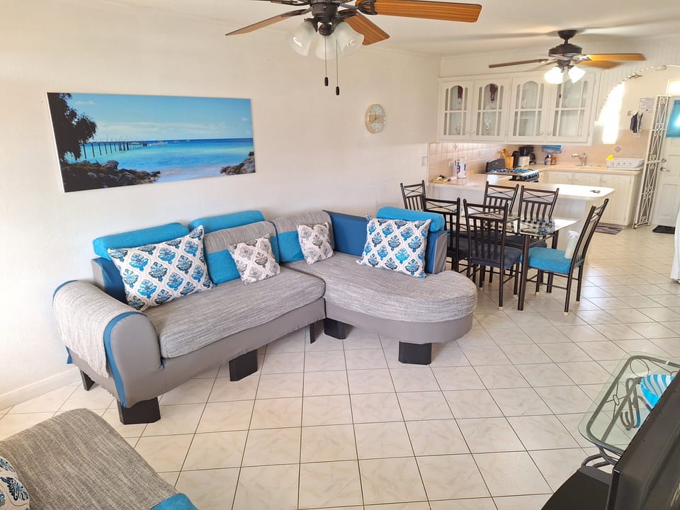 Living- Sitting area 