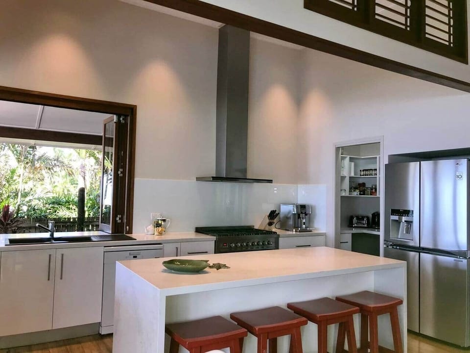 The Artist House - Kitchen