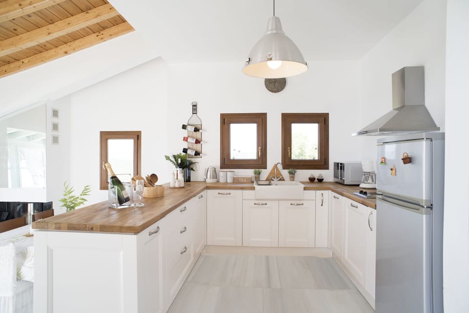 Kitchen (room1)