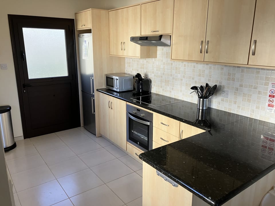 Halogen Hob, Large Fridge Freezer, Microwave, Tassimo Coffee machine
