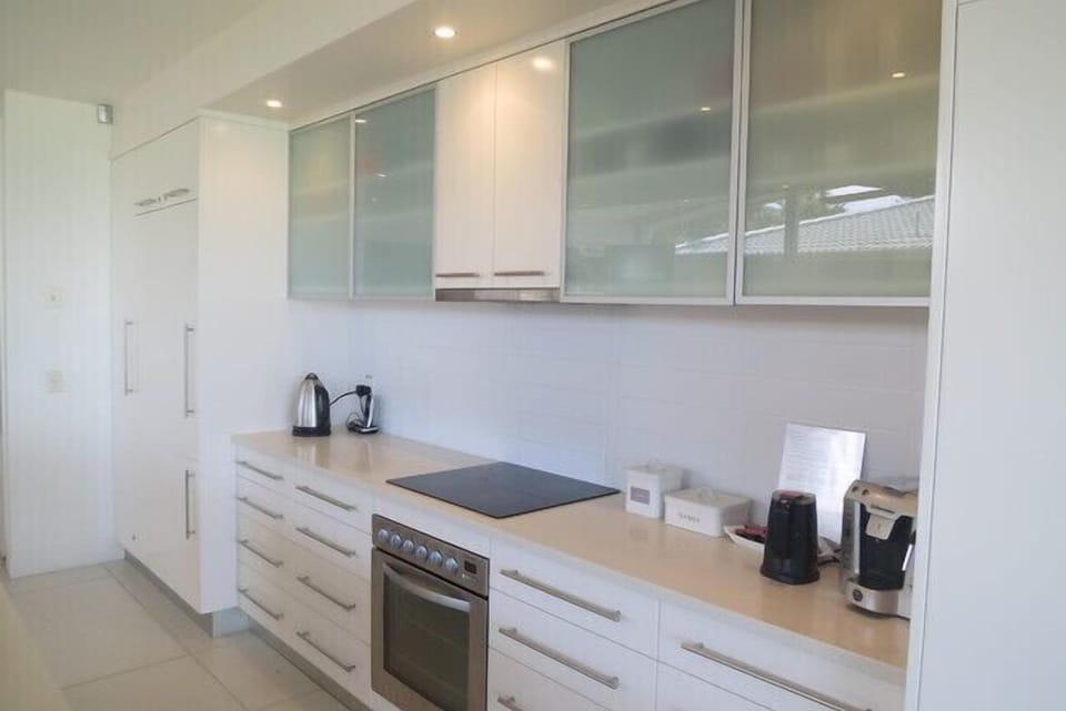 Azure's modern kitchen has all the appliances, cutlery and cookware you'll need