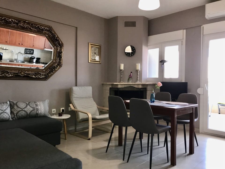 sitting and dining are  - an open plan kitchen 