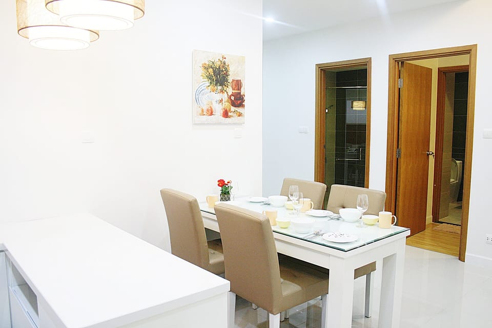 Living Room & Dining Area