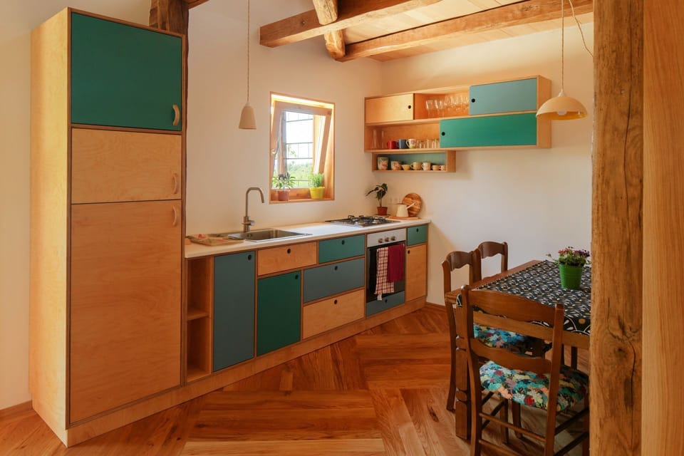 fully equipped kitchen
