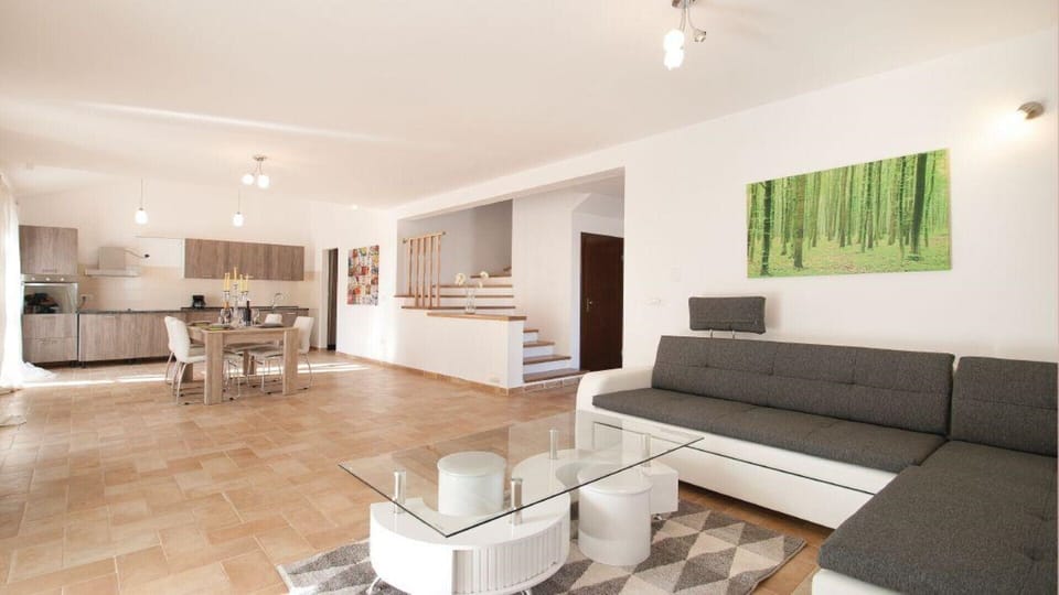 A spacious living area