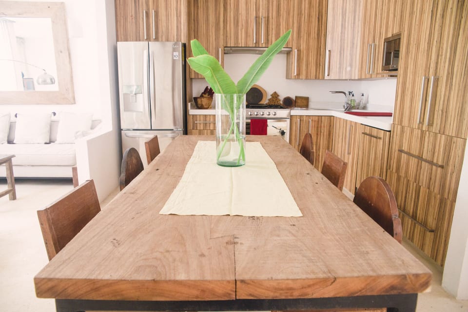 Dinning room and kitchen for 10 person