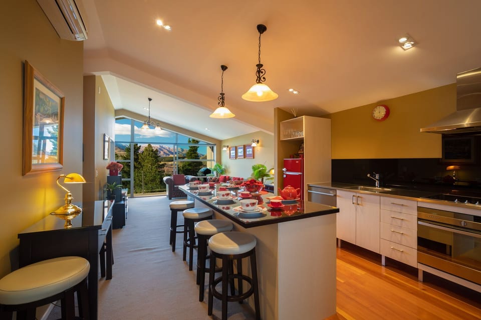 Breakfast Bar