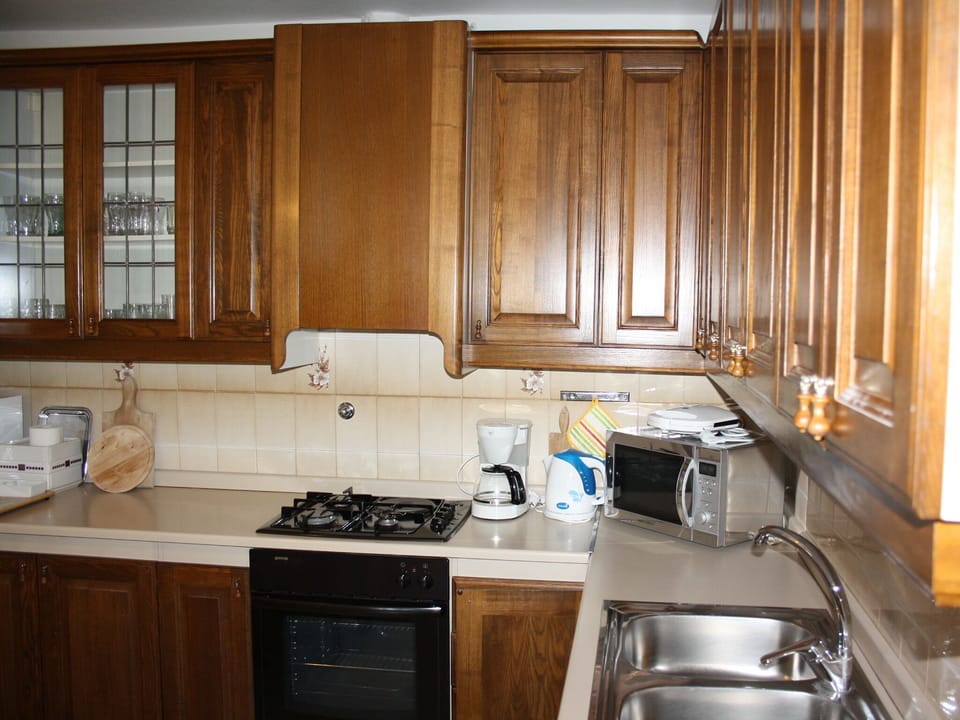 Fully equipped kitchen
