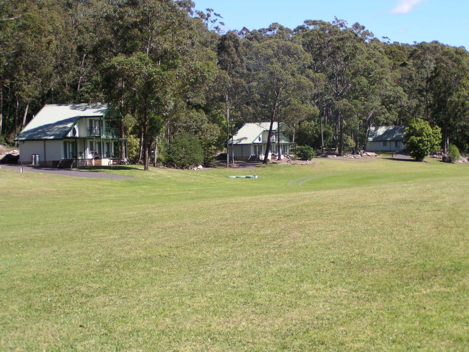 Grevillea, Banksia and Waratah Lodges
