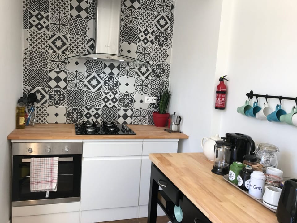 Kitchen Cooking and Coffee / Tea prep