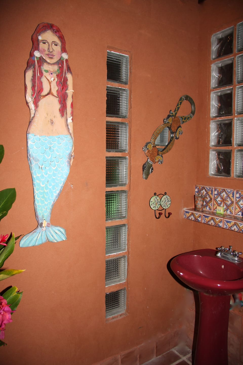 half bathroom for pool