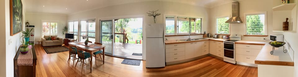 Kitchen/Dining