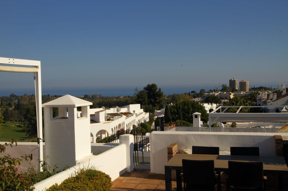 Aloha Pueblo apartment close to Puerto Banus