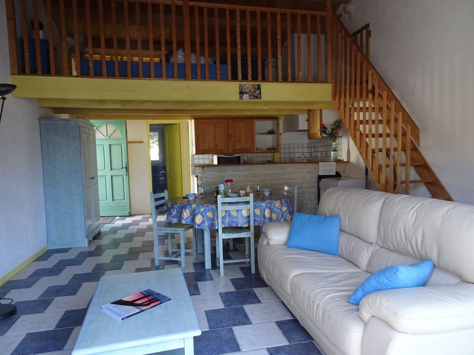 Annex house - Main room