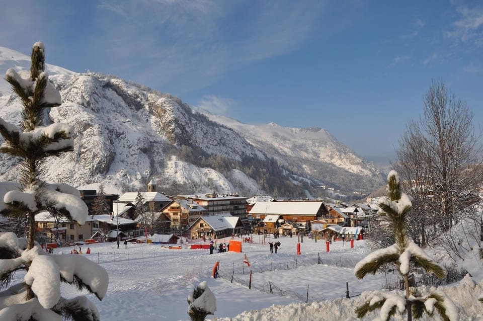 Snow and ski sports