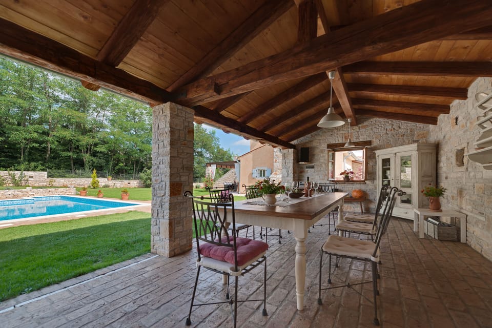 Summer kitchen