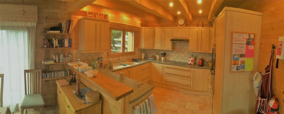 Panoramic view of Kitchen on middle floor