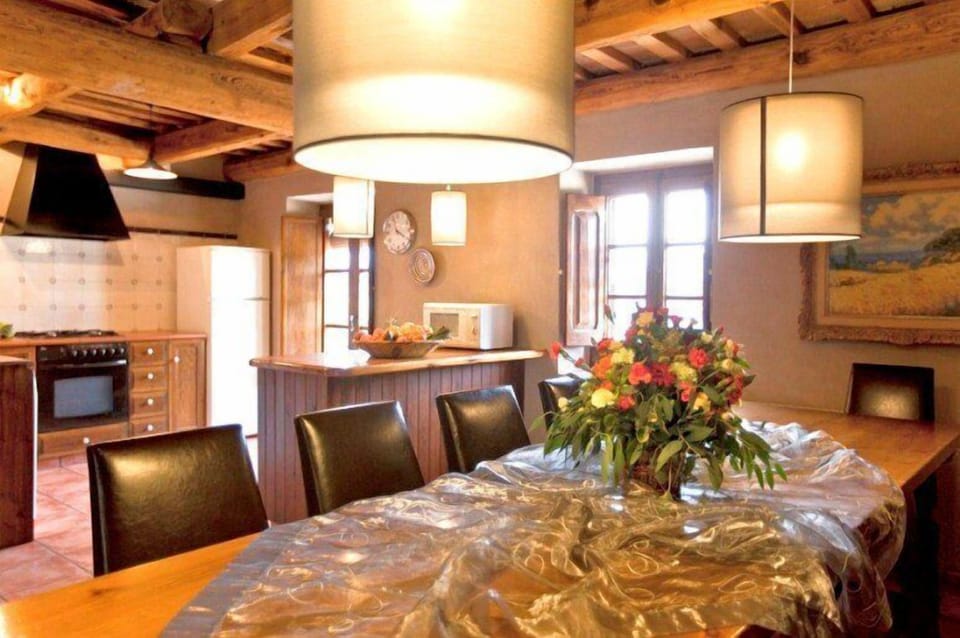 The dining table in nice lights