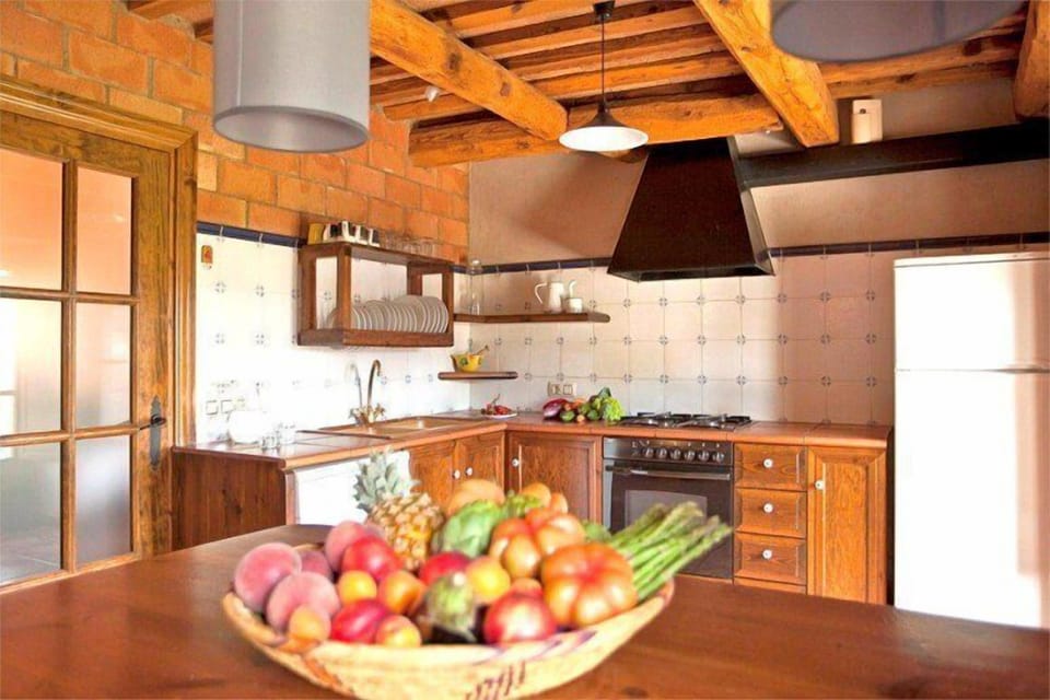 There is fx a fridge, washing machine, microwave, oven and dishwasher
