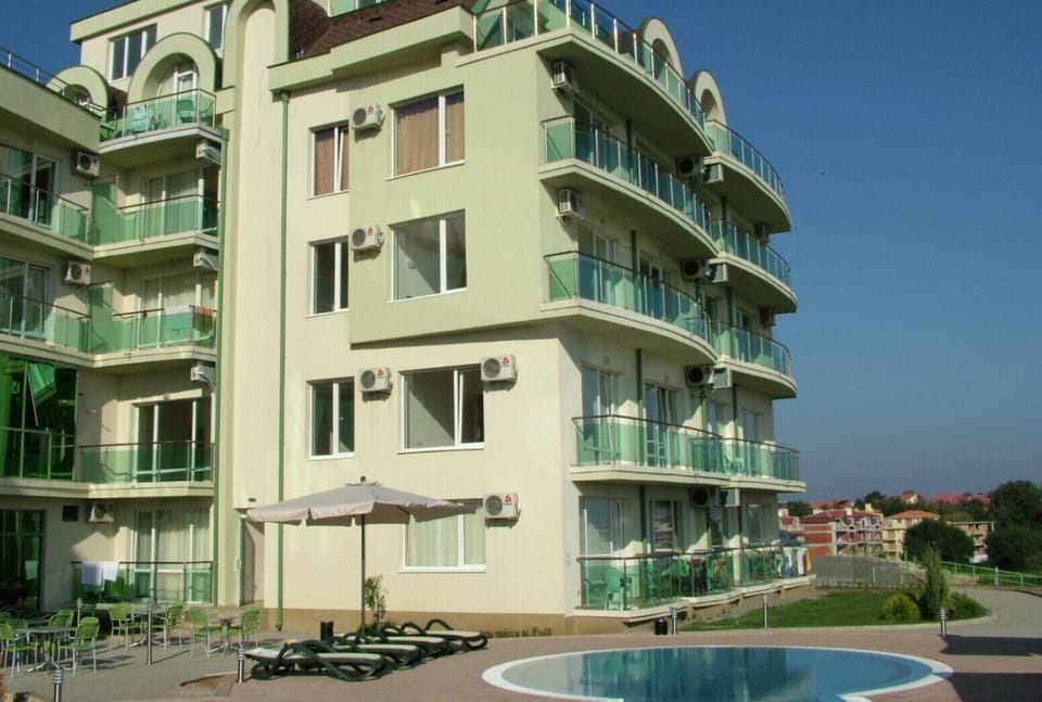 Spacious gardens and pool area