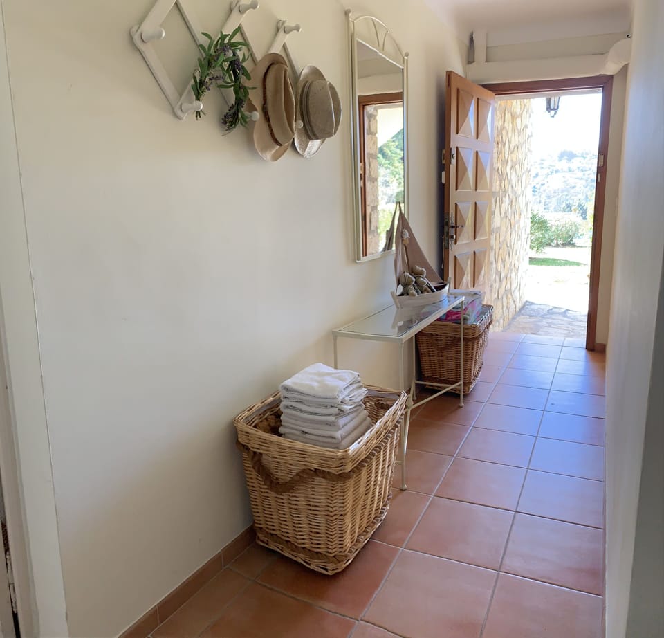 Ground Floor Hallway