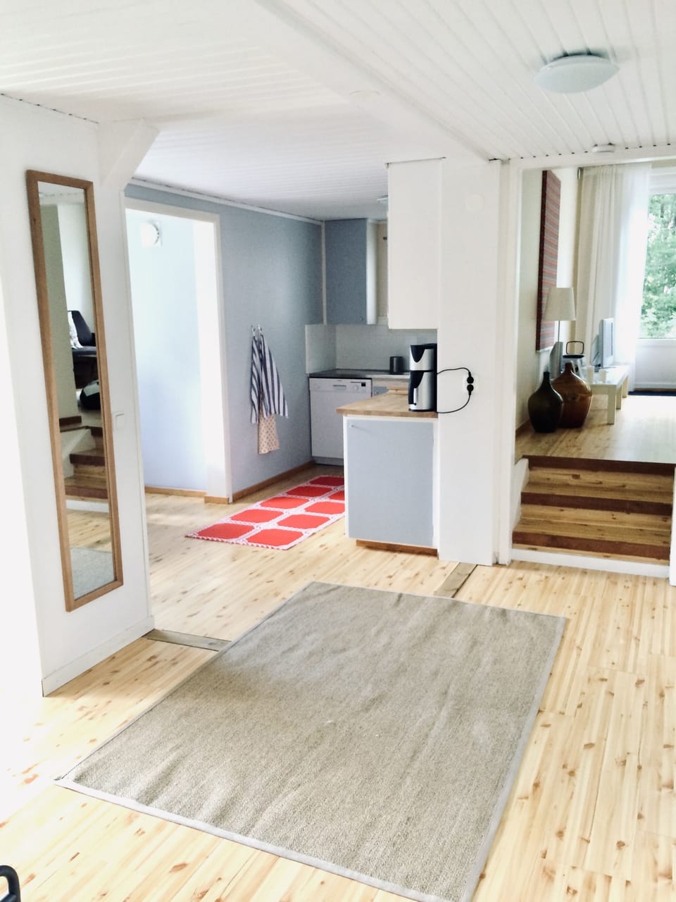 Hall & kitchen