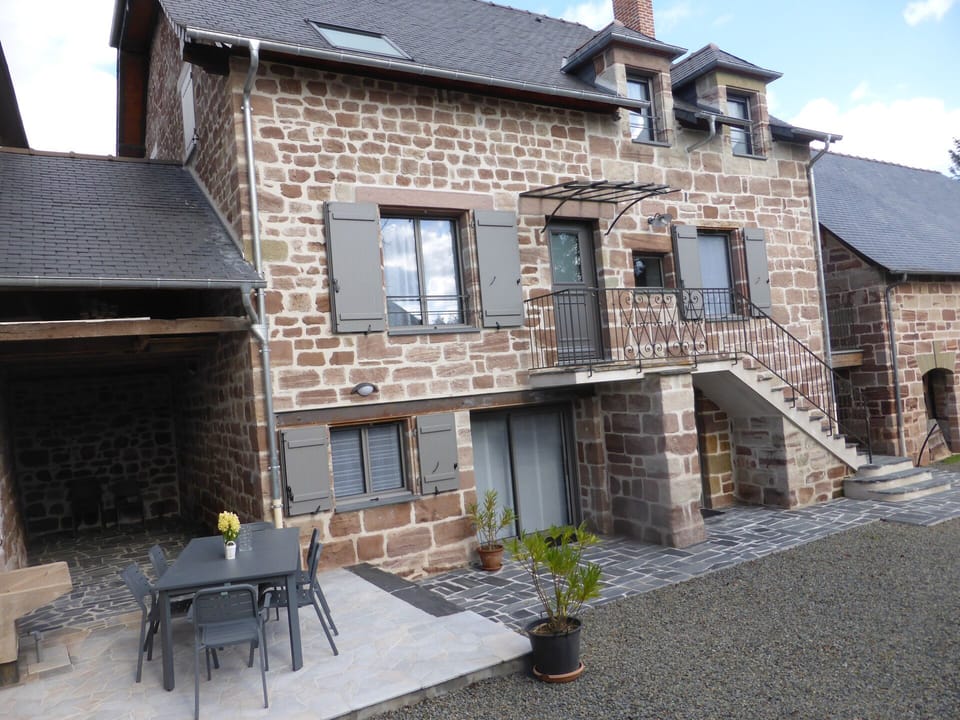 Beautiful and comfortable family house fully renovated