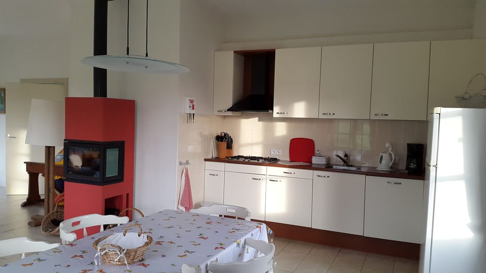 Kitchen and dinning room