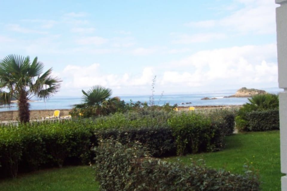 Beach/ocean view