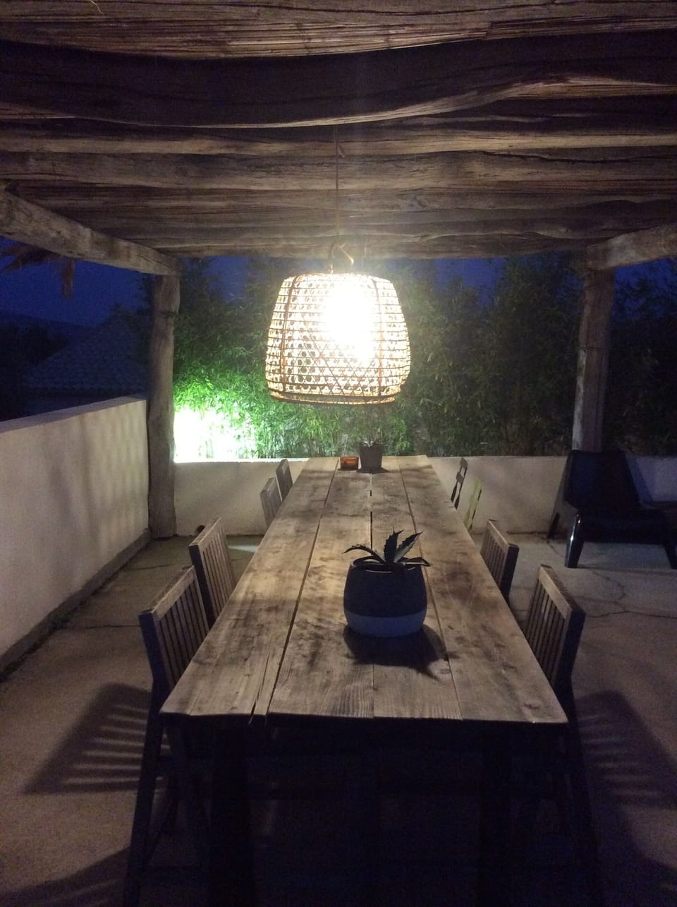 Outdoor dining