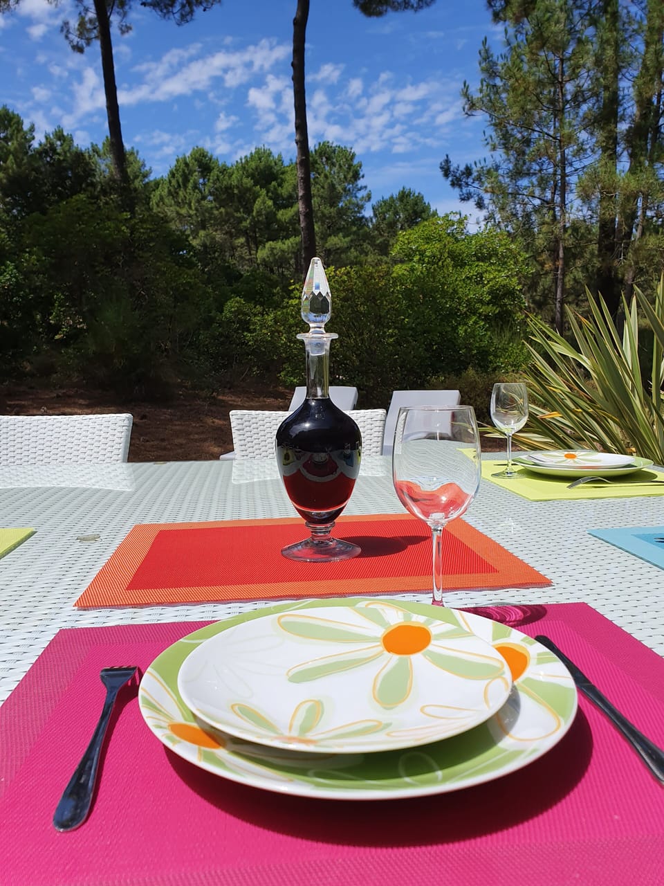 Outdoor dining