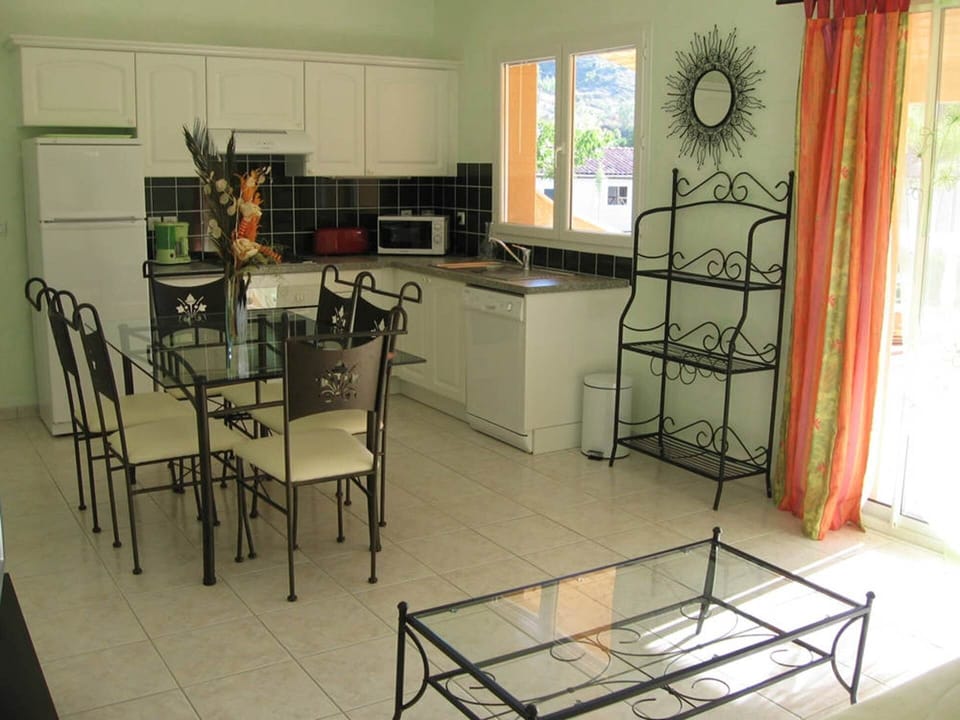 Meriva - Gites 5-7 personnes (02)