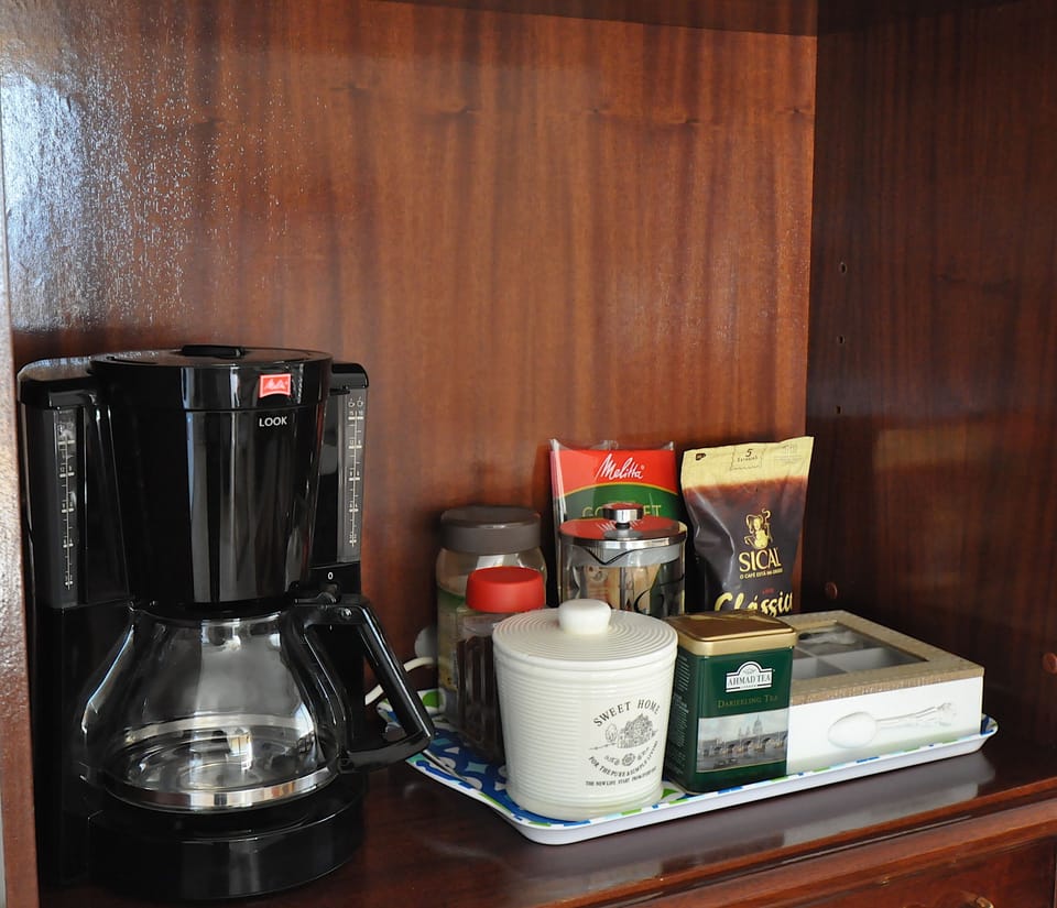 Coffee and tea amenities