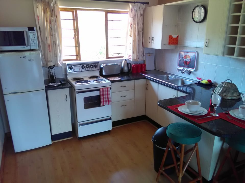 Full Kitchen Area
