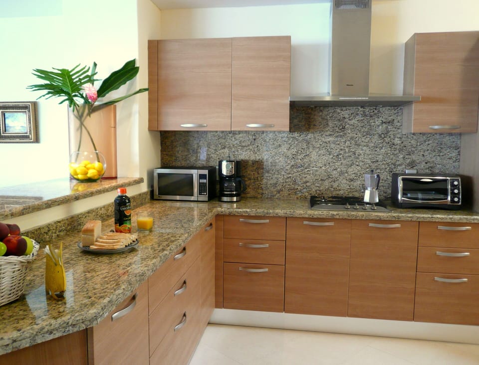 Enjoy cookin in this fully equipped kitchen