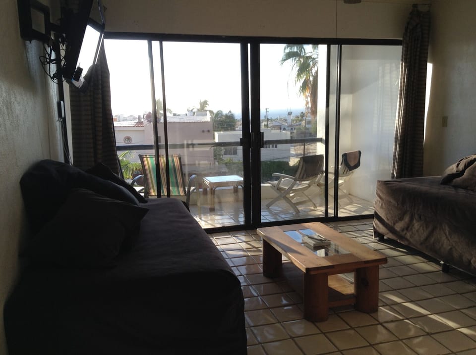 Best deal per day or week Los Cabos Baja Sur Mexico, obbedroo Apartment in Baja California Sur
