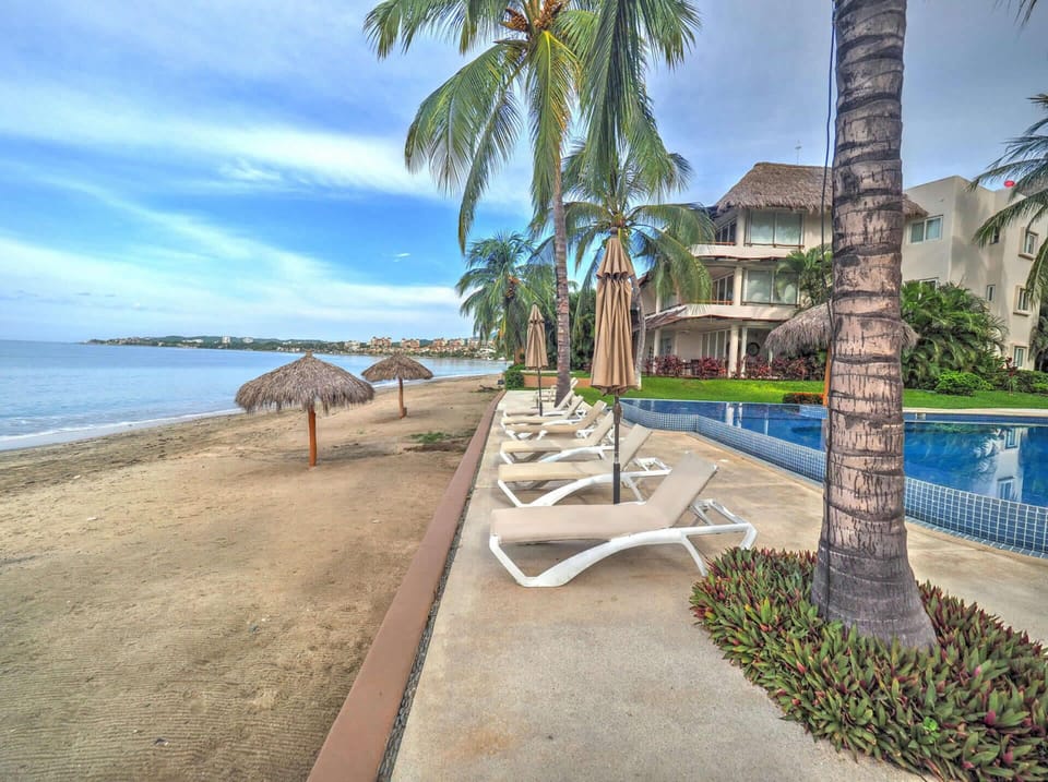 Beach & Pool view