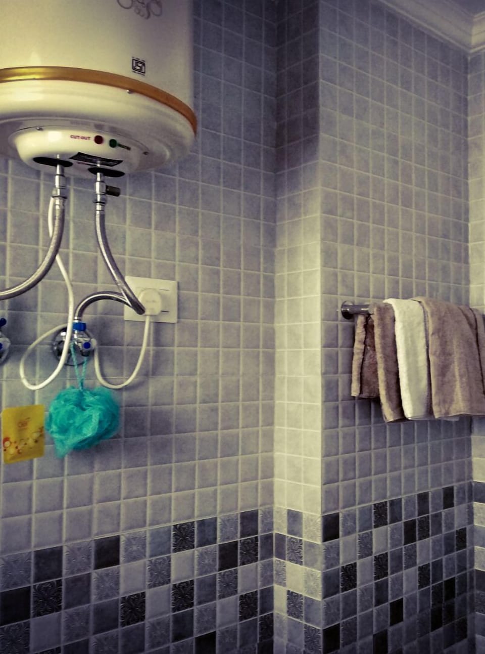 FRESH TOWELS
