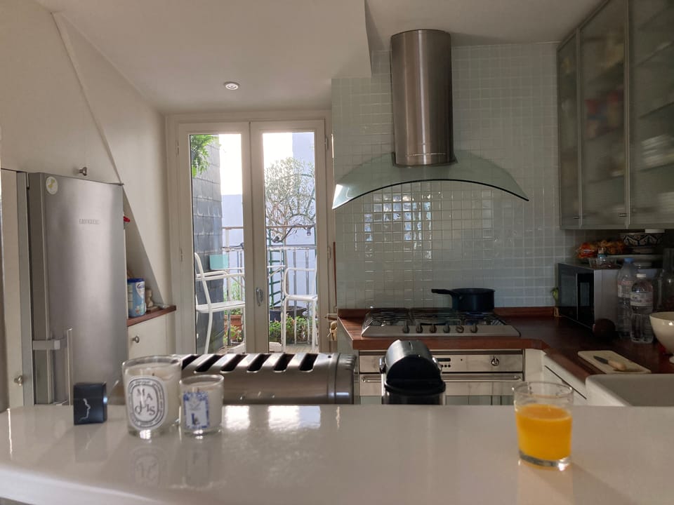 Kitchen and terrasse