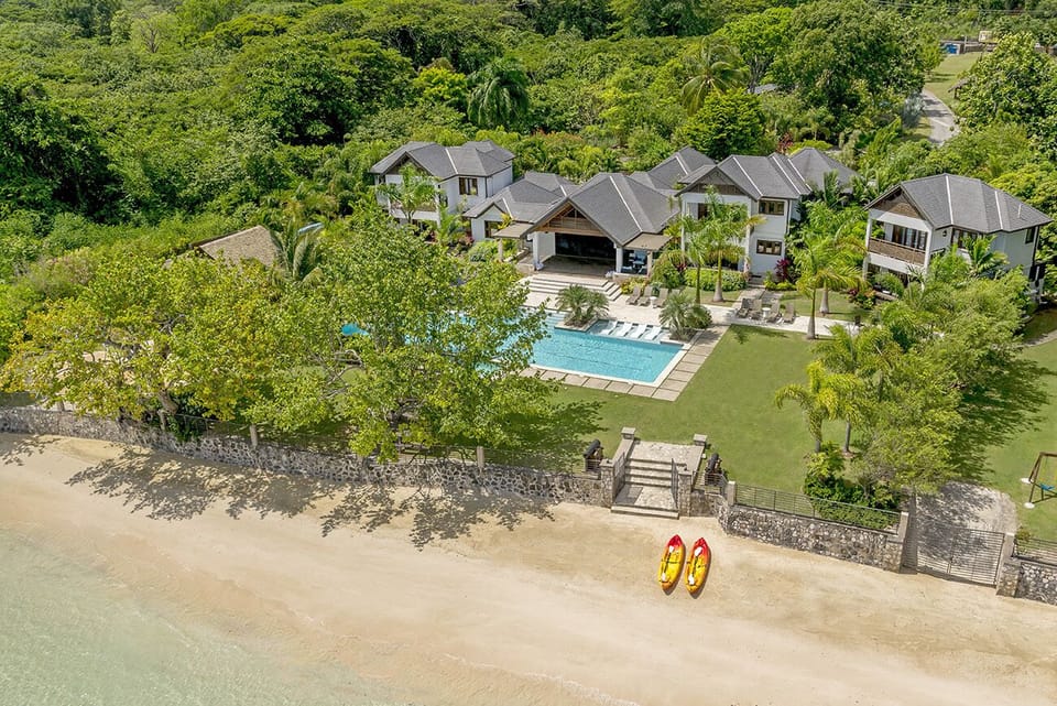 Luxurious Beachfront Property