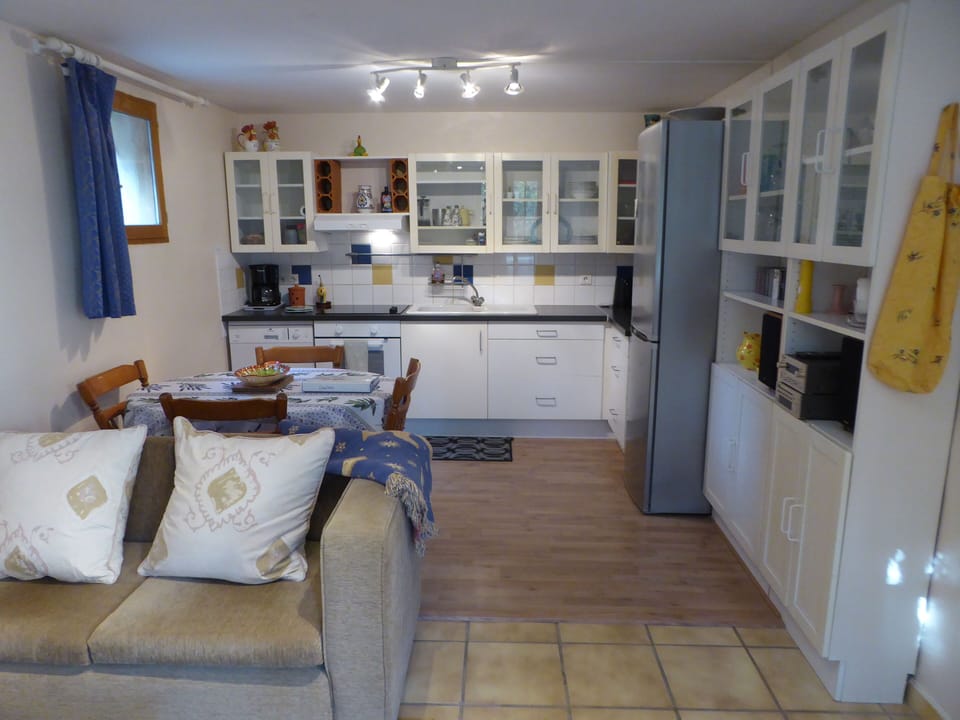 Kitchen,dining,living