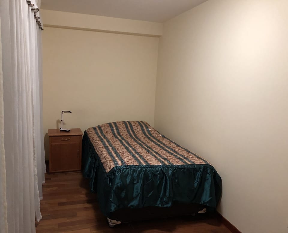Room 2: with Twin Size Bed
