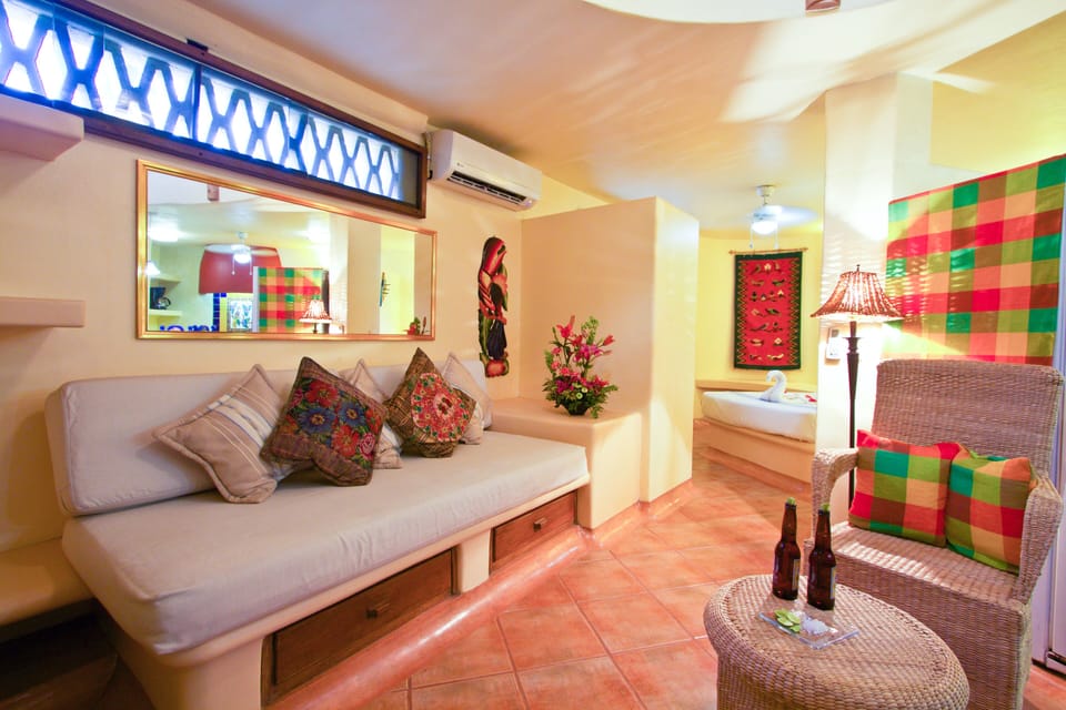 Living Room w/ view of Lower Bedroom
