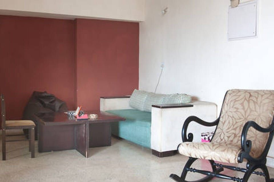 Main Hall - Common Area 