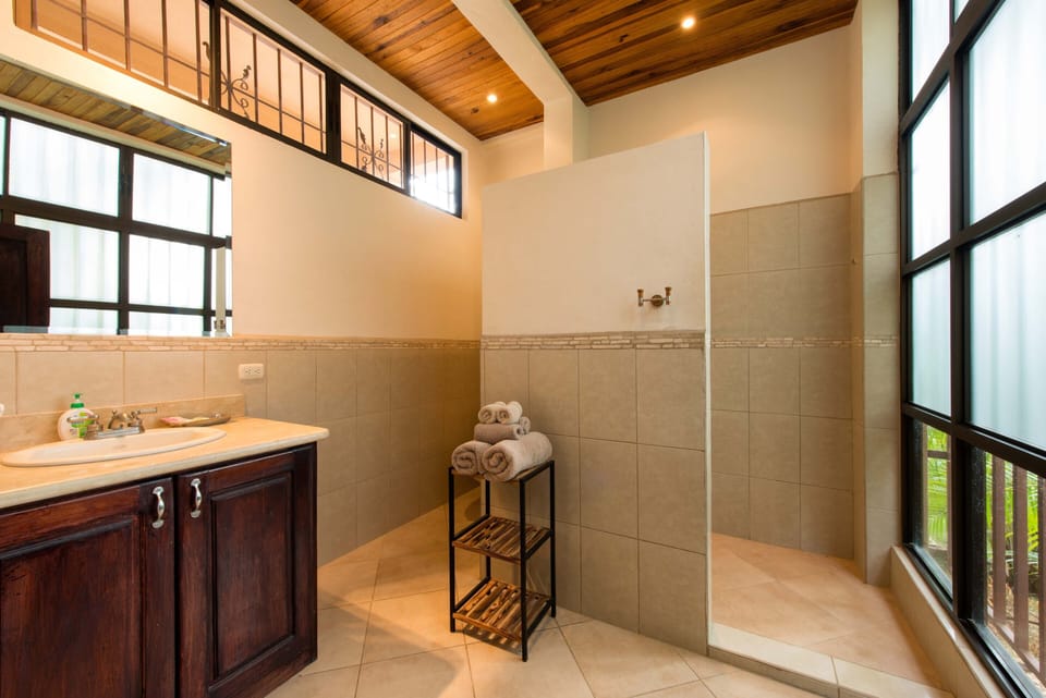 Room 5 Bathroom