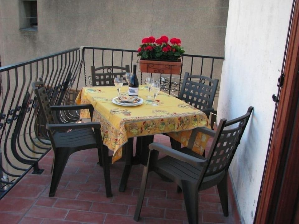 Terrace Eating Area