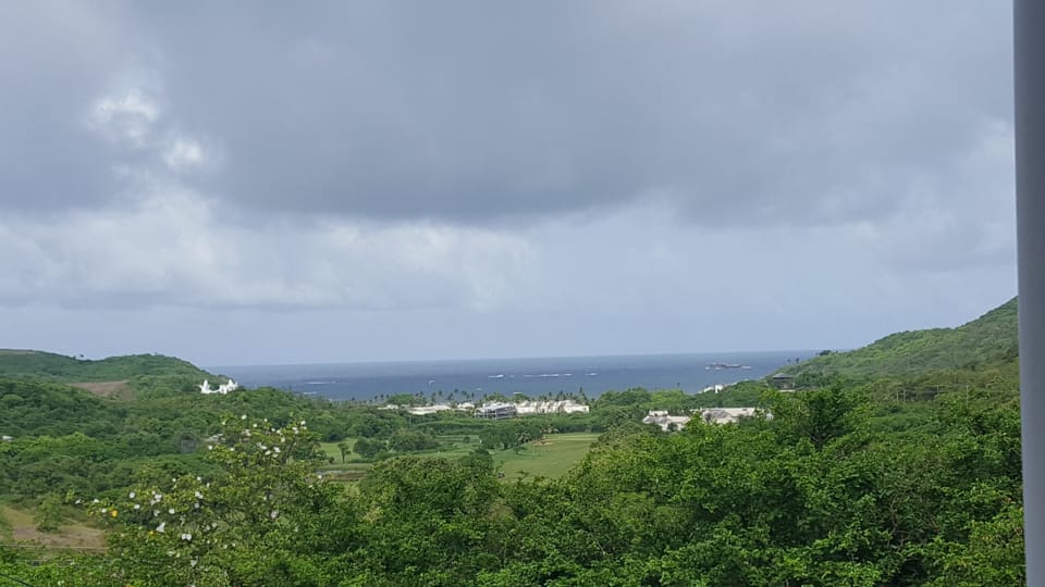 Distance view of Cas en Bas Beach