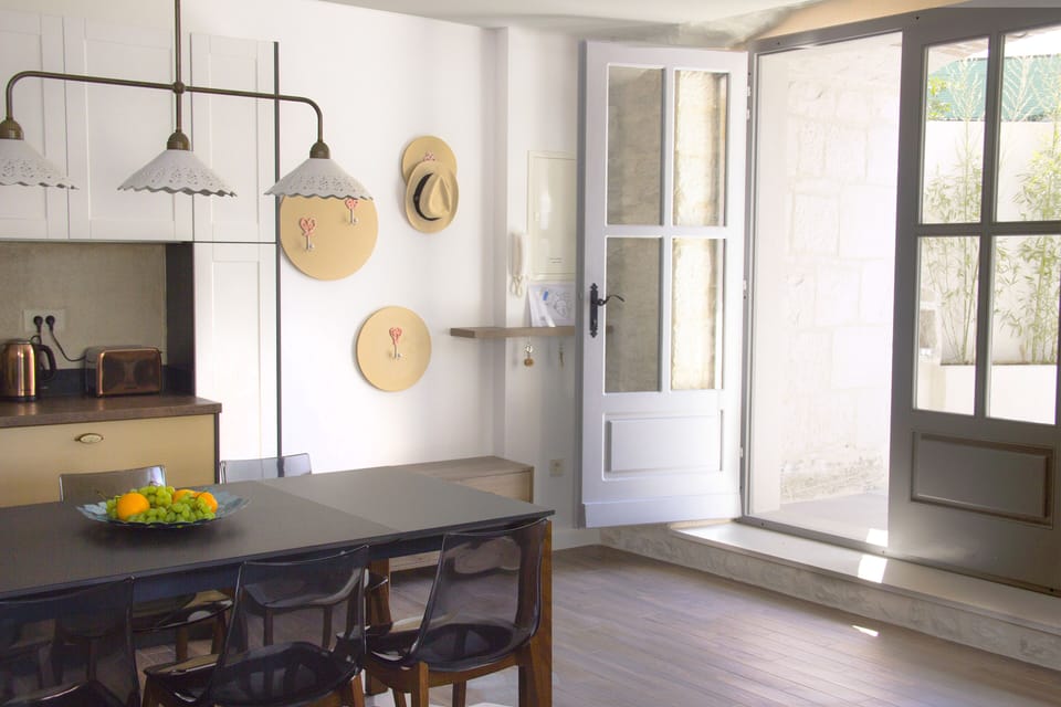 Entrance in the kitchen and living room